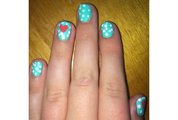Dotty Accent Nails