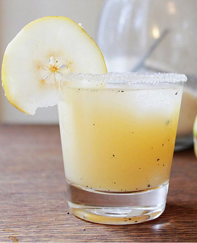 Vanilla Pear Vodka Cocktail