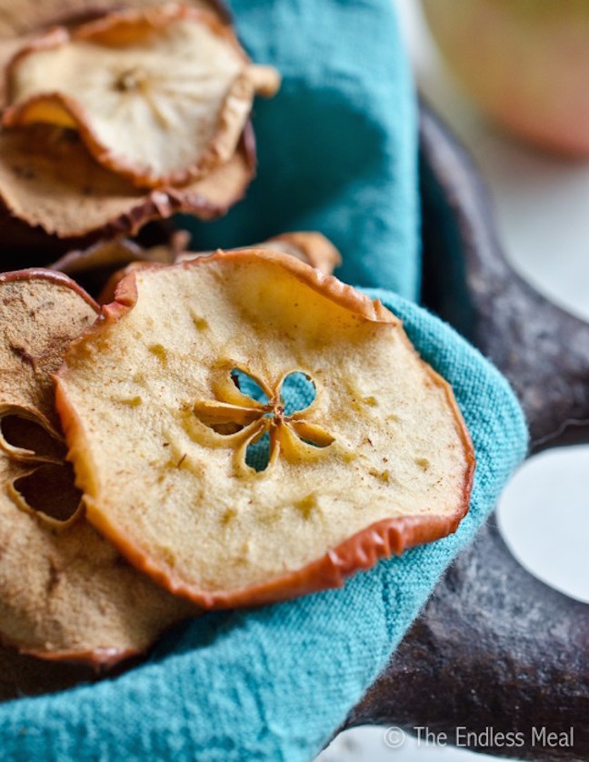 Baked Apple Cinnamon Chips