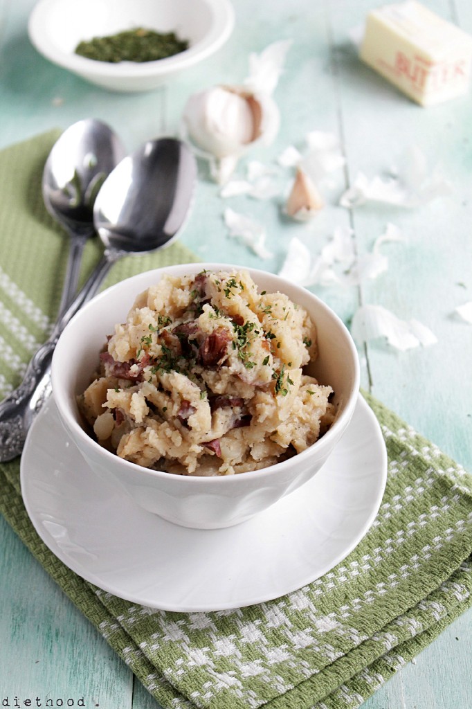 Slow Cooker Garlic Mashed Potatoes