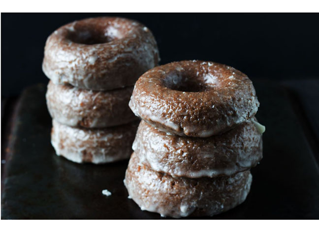 Easy Baked Glazed Chocolate Doughnuts