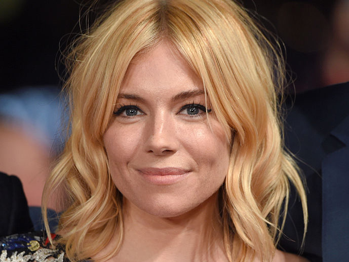 Extra Pale Lips ala Sienna Miller