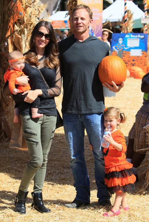  Mr. Bones Pumpkin Patch - Ian Ziering