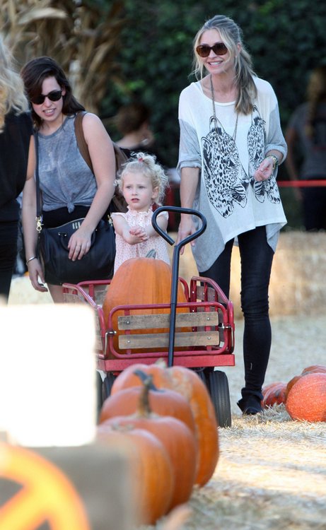  Mr. Bones Pumpkin Patch - Rebecca Gayheart