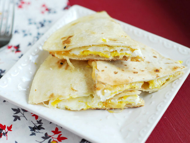 Quick & Easy Breakfast Quesadilla